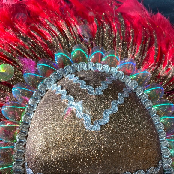 Red Feathers Venetian Carnival Masquerade Face Mask - Picture 3 of 5